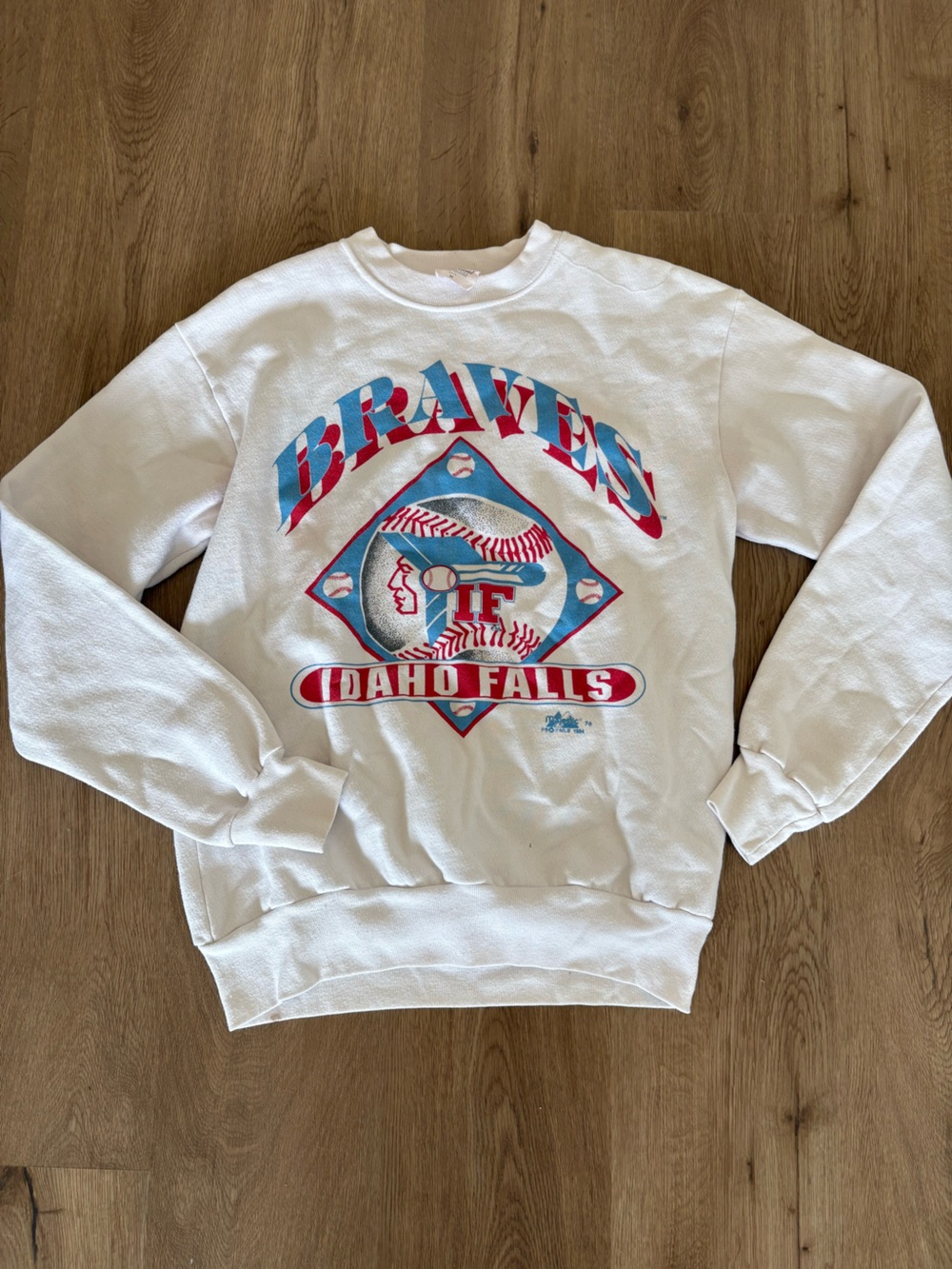 VINTAGE White Idaho Falls Braves Graphic Hoodie